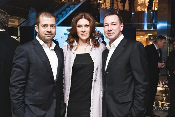 День рождения торгового центра Mandarin Plaza