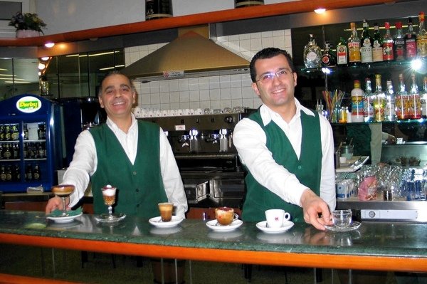 Грустный «Caffe Sospeso» или откровения о «Подвешенном кофе»