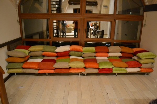 Выбор дивана для квартиры холостяка: история из жизни
