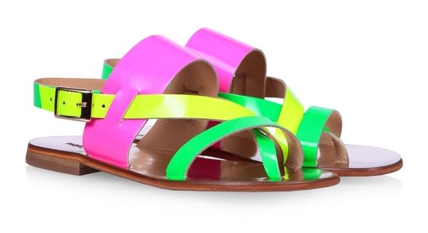 Выбор редакции: 25 трендовых сандалей лета