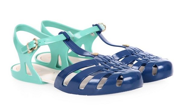 Выбор редакции: 25 трендовых сандалей лета