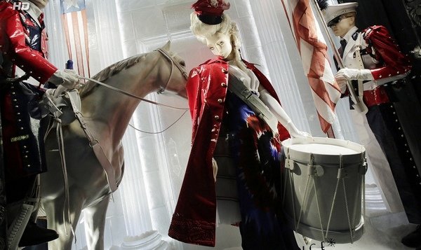 универмаг  Bergdorf Goodman