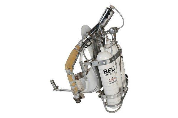 bond-jetpack_verge_super_wide