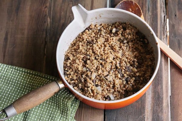 Buckwheat-Kasha-Recipe-with-Dried-Mushrooms-4