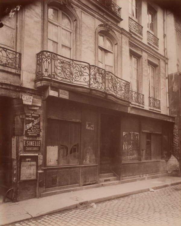 Hotel 5 Rue Grenier St. Lazare (3e)