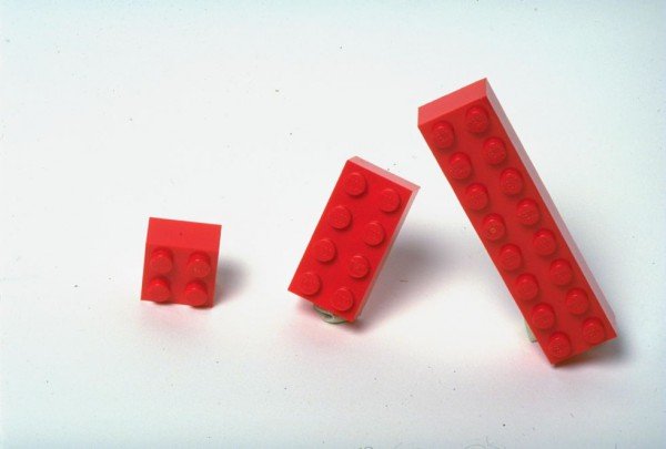 1442843335-1442604369-vintage-legos