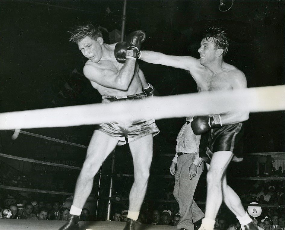 1940-boxing-ken-overlin-vs-harry-balsamo-vintage-photograph-queens-new-york-3
